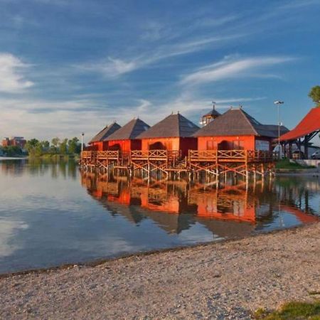 Overwater Cottage - Slovak Tahiti, Senec Exterior photo